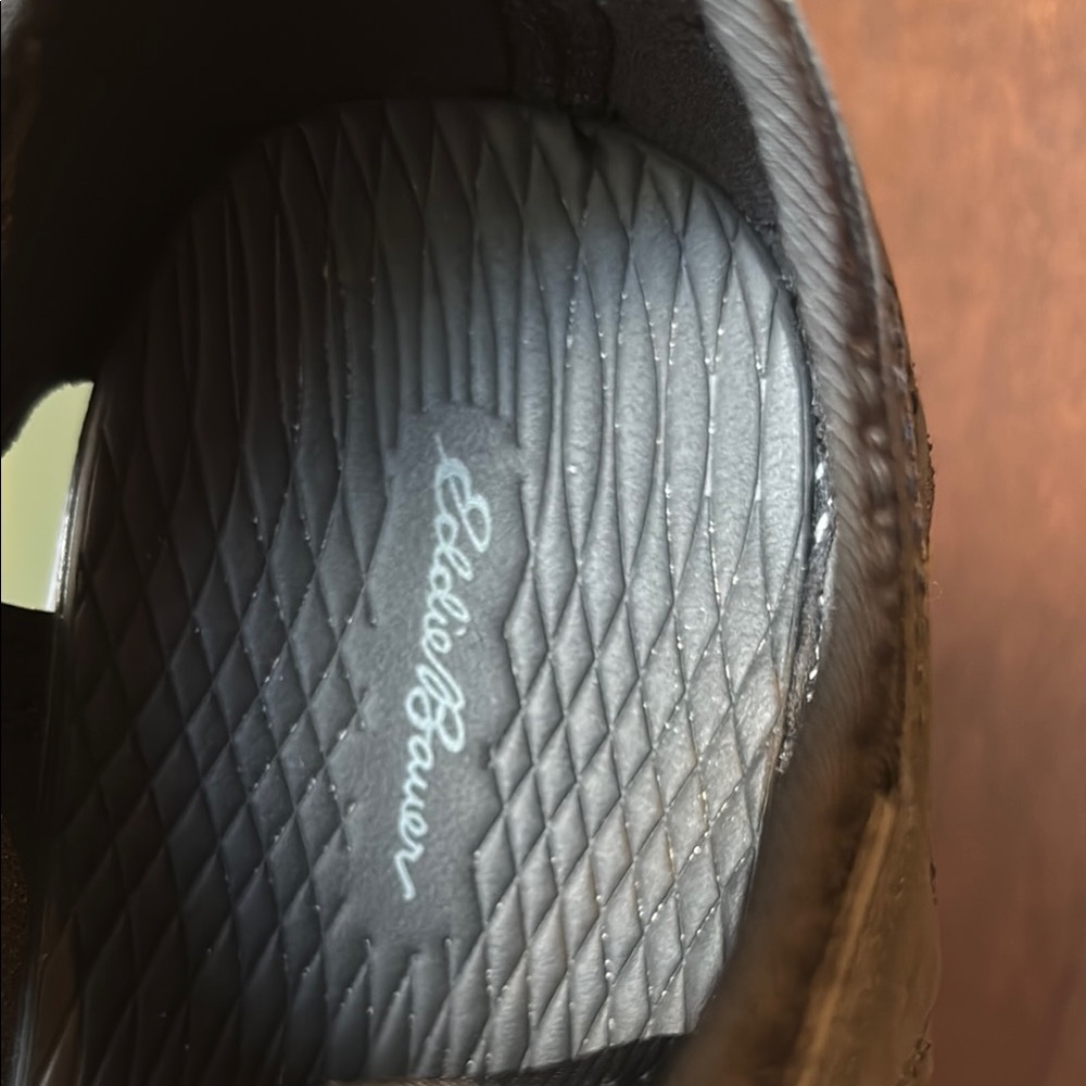 Eddie Bauer Black and Gray Men's Sandals - Picture 3 of 3